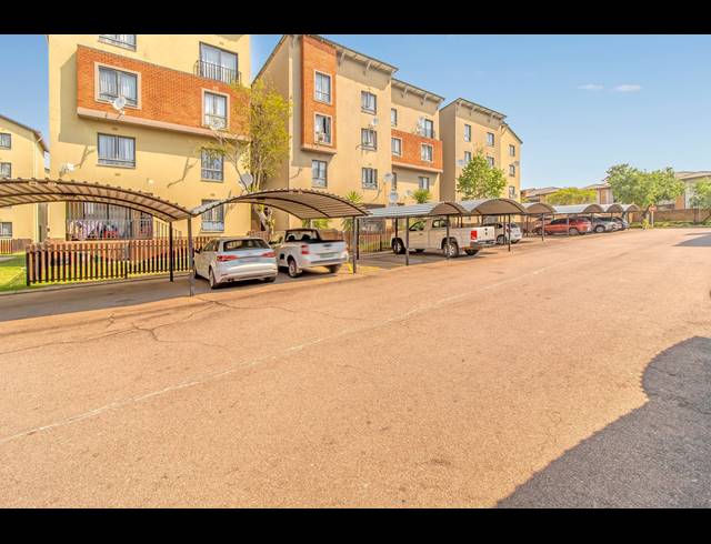 2 BEDROOM APARTMENT BLOCK FOR SALE IN NOORDWYK